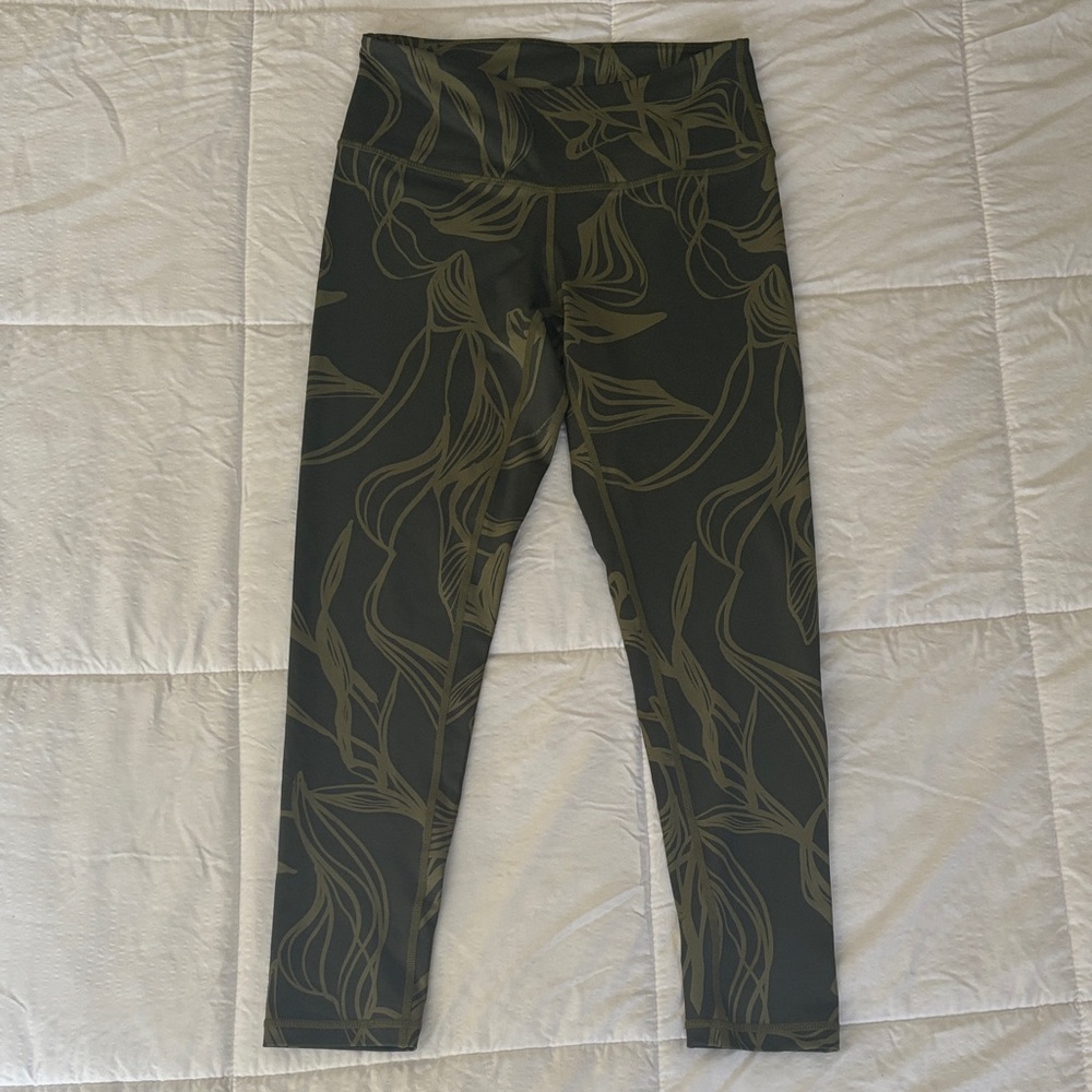 Zella Olive Green Leaf Pattern Leggings